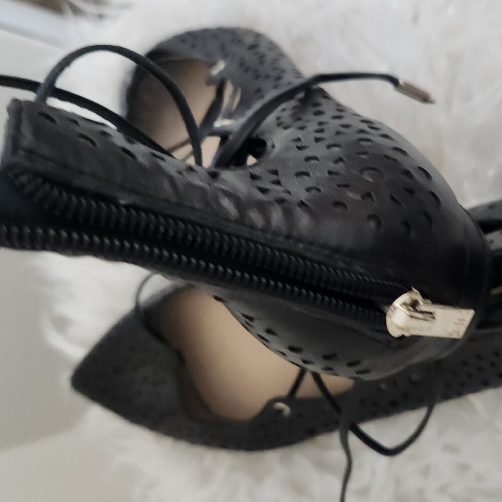 Ivanka black leather ankle tie flats NWT size 9 - Picture 2 of 11